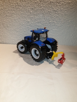 Holzgreifer für Heckhydraulik lackiert